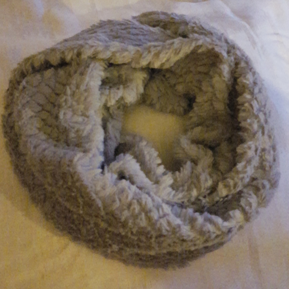 Infinity scarf